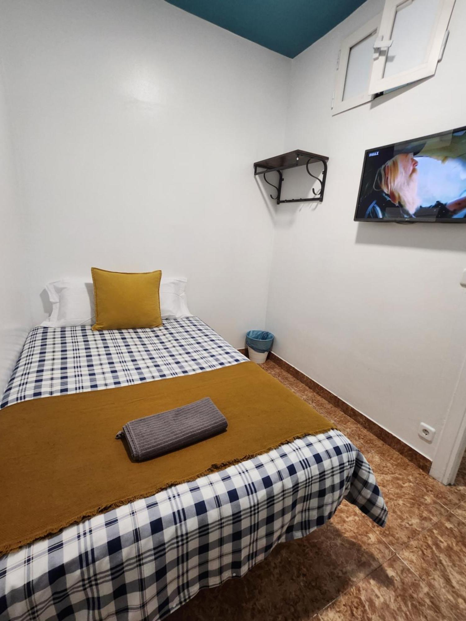 M-A Catrachos Rooms Madrid Ngoại thất bức ảnh