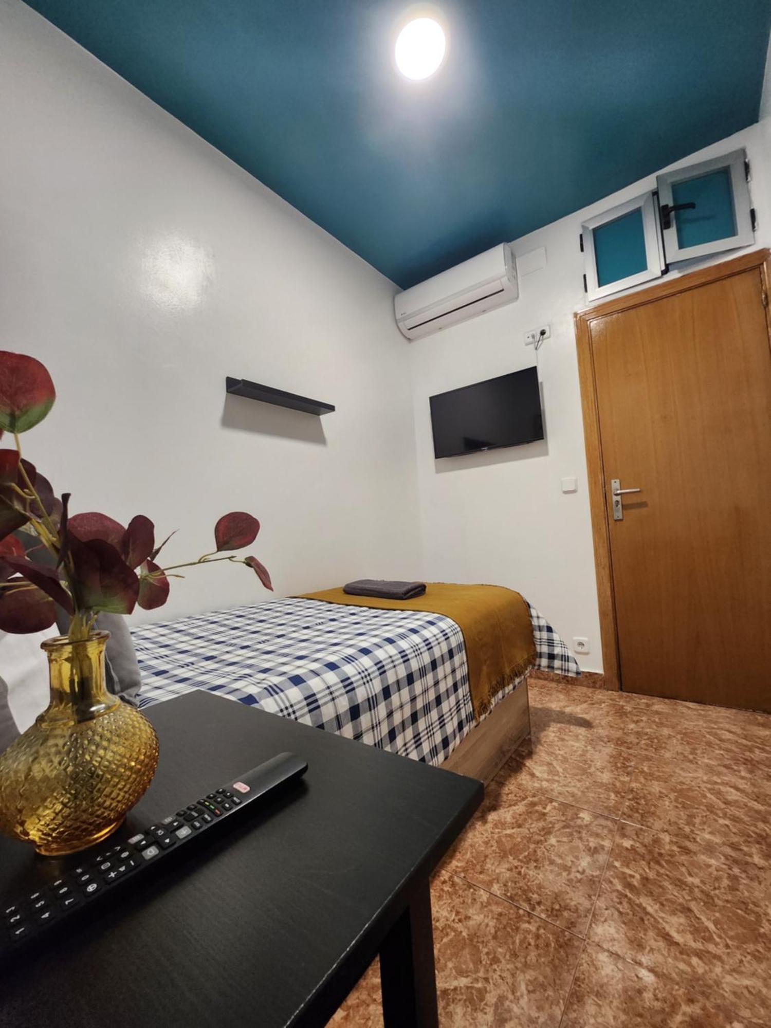 M-A Catrachos Rooms Madrid Ngoại thất bức ảnh