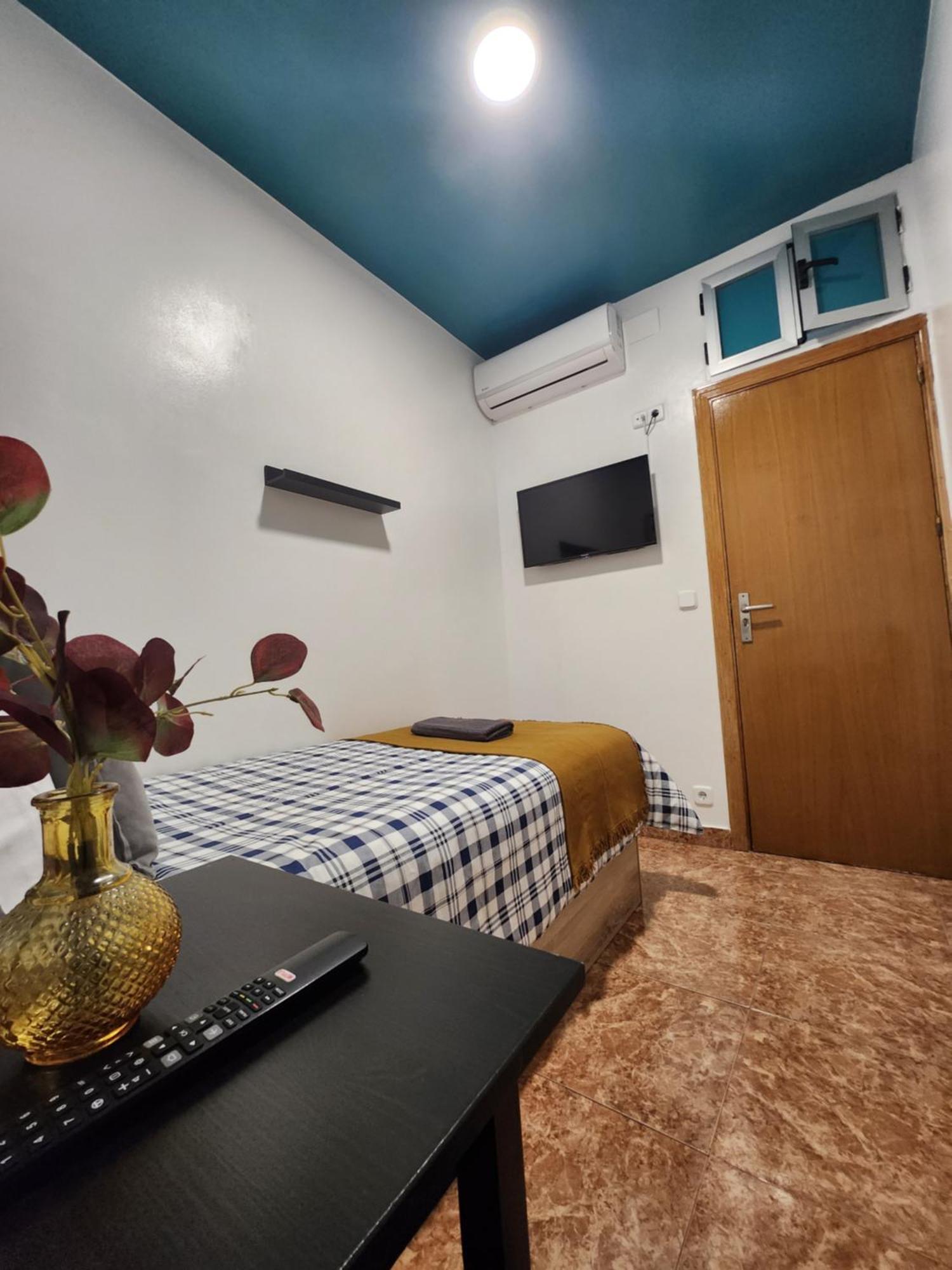 M-A Catrachos Rooms Madrid Ngoại thất bức ảnh